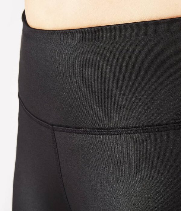 Manduka Yoga-Legging CORSET CROP BLACK SHEEN schwarz-schimmernd für Frauen 4
