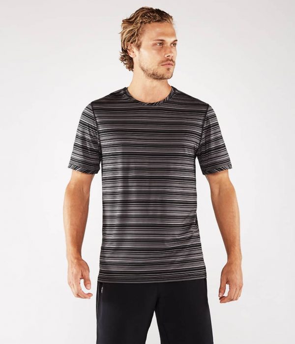 Manduka Yoga-Shirt CROSS TRAIN TEE BLACK/THUNDER schwarz-grau für Männer 1