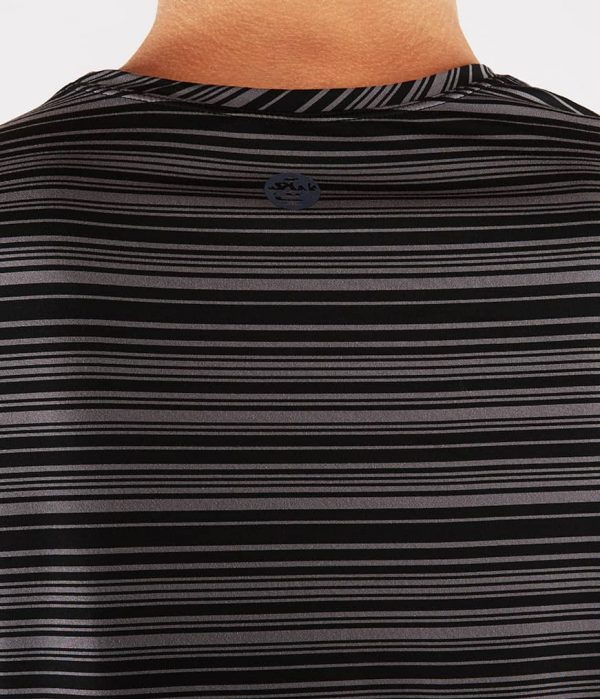 Manduka Yoga-Shirt CROSS TRAIN TEE BLACK/THUNDER schwarz-grau für Männer 4